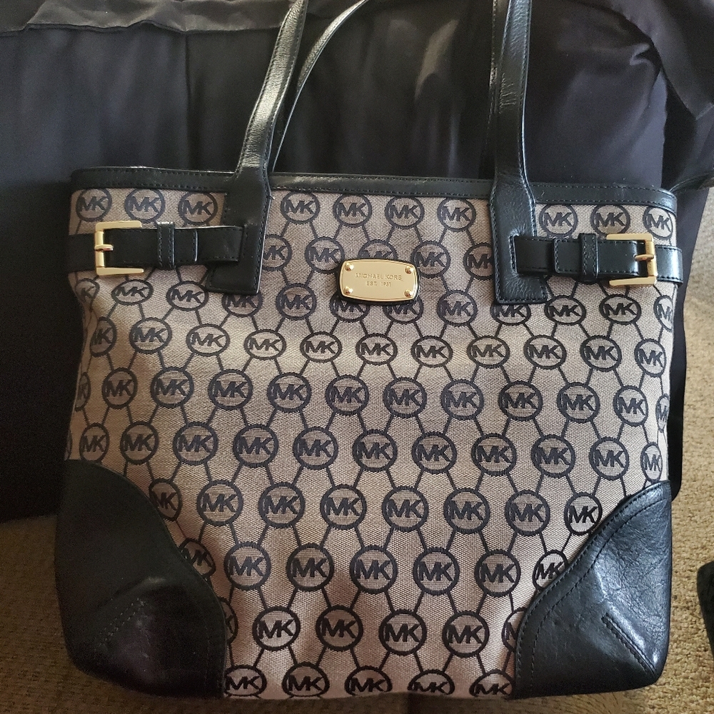 Michael Kors Black and Tan Women's Bag
